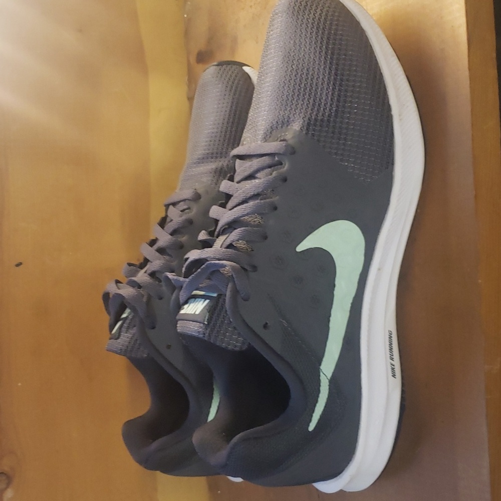 Nike down shifter 7 sneakers